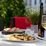 فندق Relais & Chateaux Buelow Palais 5*