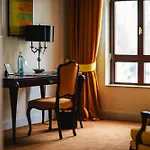 Relais & Chateaux Buelow Palais