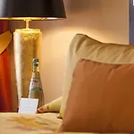 Relais & Chateaux Buelow Palais
