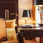 Relais & Chateaux Buelow Palais 5* دريسدن