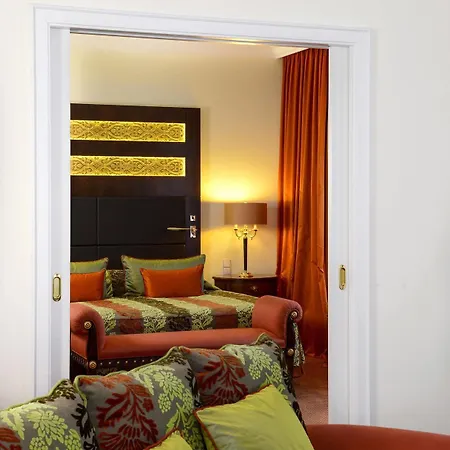 Relais & Chateaux Buelow Palais 5* دريسدن