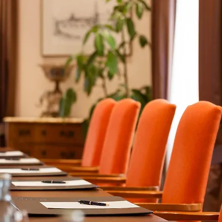 Relais & Chateaux Buelow Palais 5* Dresden