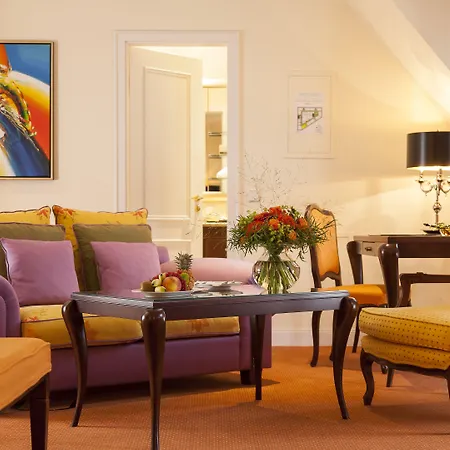 Relais & Chateaux Buelow Palais 5* Dresden