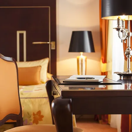 Relais & Chateaux Buelow Palais 5* Dresden