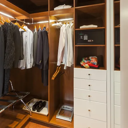 Relais & Chateaux Buelow Palais Dresden