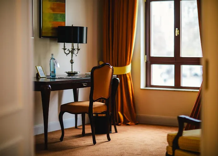 Relais & Chateaux Buelow Palais