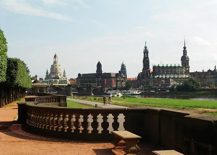 Relais & Chateaux Buelow Palais Отель