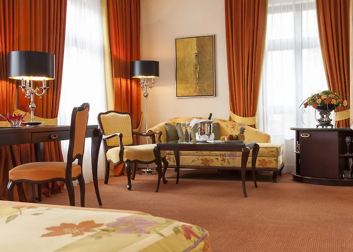 Отель Relais & Chateaux Buelow Palais Дрезден