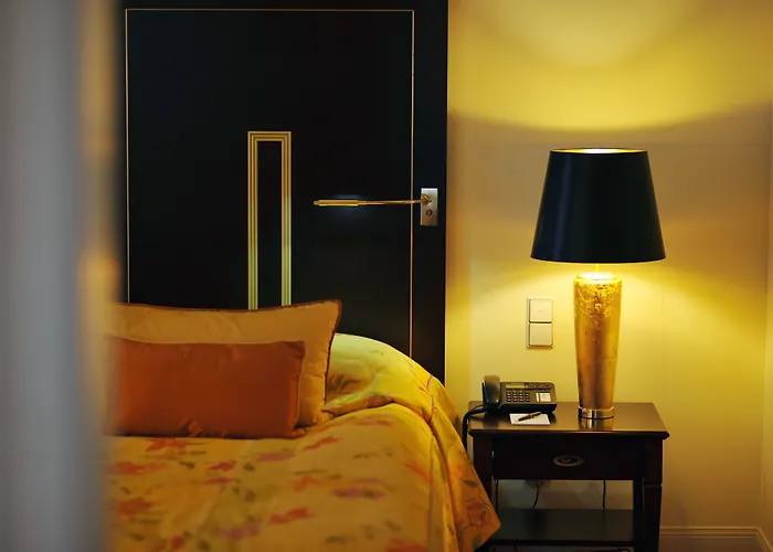 Relais & Chateaux Buelow Palais