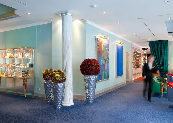 Relais & Chateaux Buelow Palais Отель Дрезден