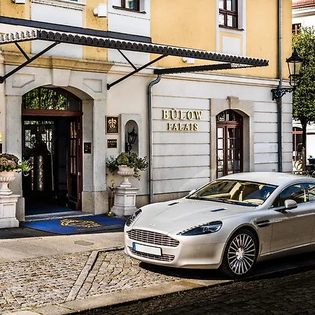 Hotel Relais & Chateaux Buelow Palais 5*