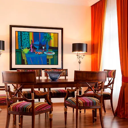 Hotel Relais & Chateaux Buelow Palais Dresden