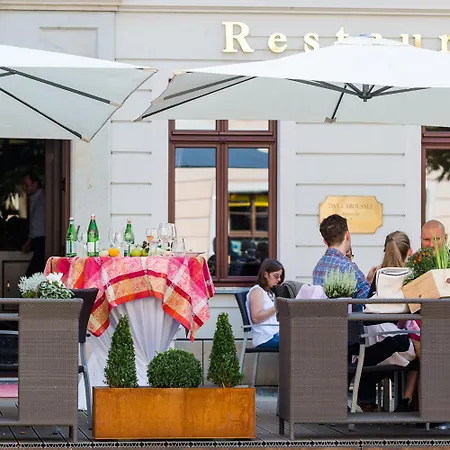 Hotel Relais & Chateaux Buelow Palais 5*
