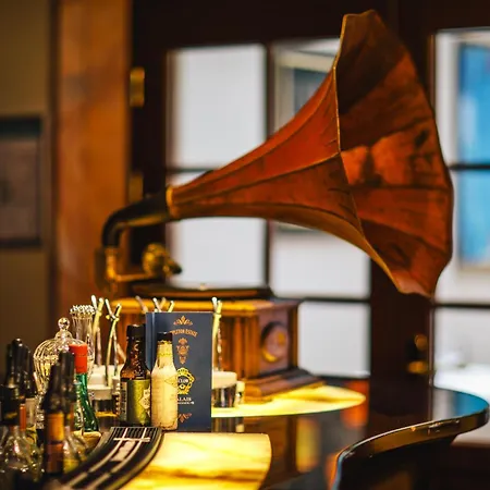 Relais&châteaux Bülow Palais Hotel