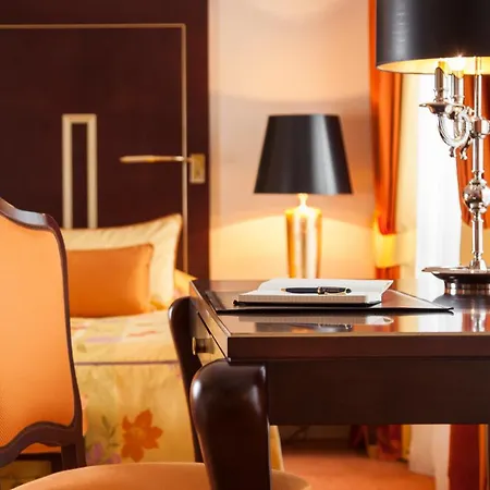 Relais & Chateaux Buelow Palais Dresden