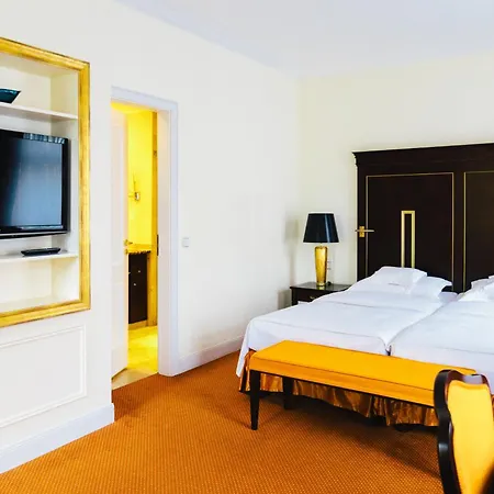 Relais & Chateaux Buelow Palais 5* Dresden