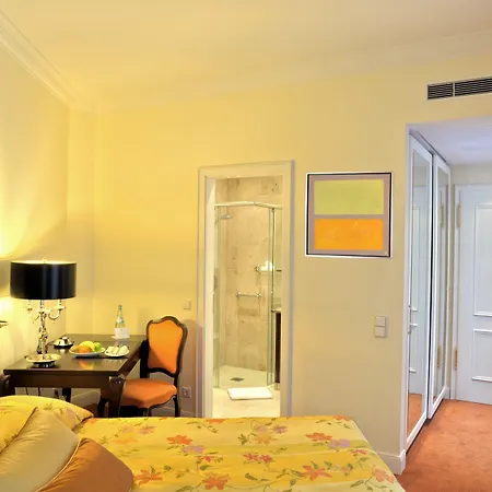 Relais&châteaux Bülow Palais 5*