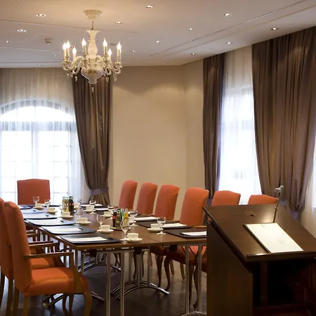 Relais&châteaux Bülow Palais Hotel